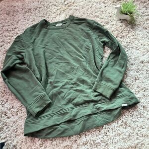 Orvis cute comfy fall olive green long sleeve sweatshirt